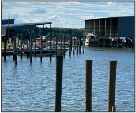 McDaniel Yacht Basin — full-service marina on the North East River